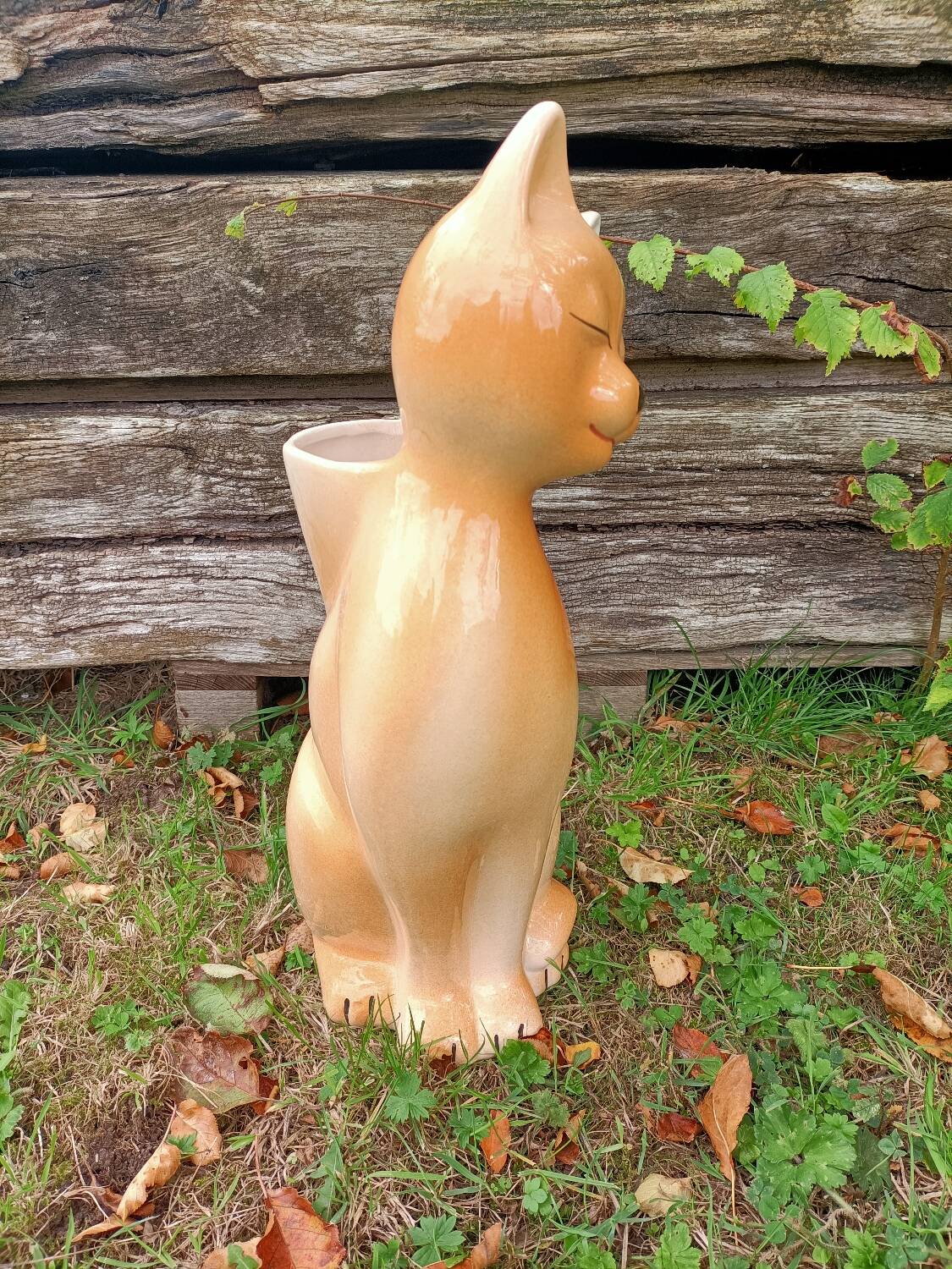 Ceramic cat umbrella stand