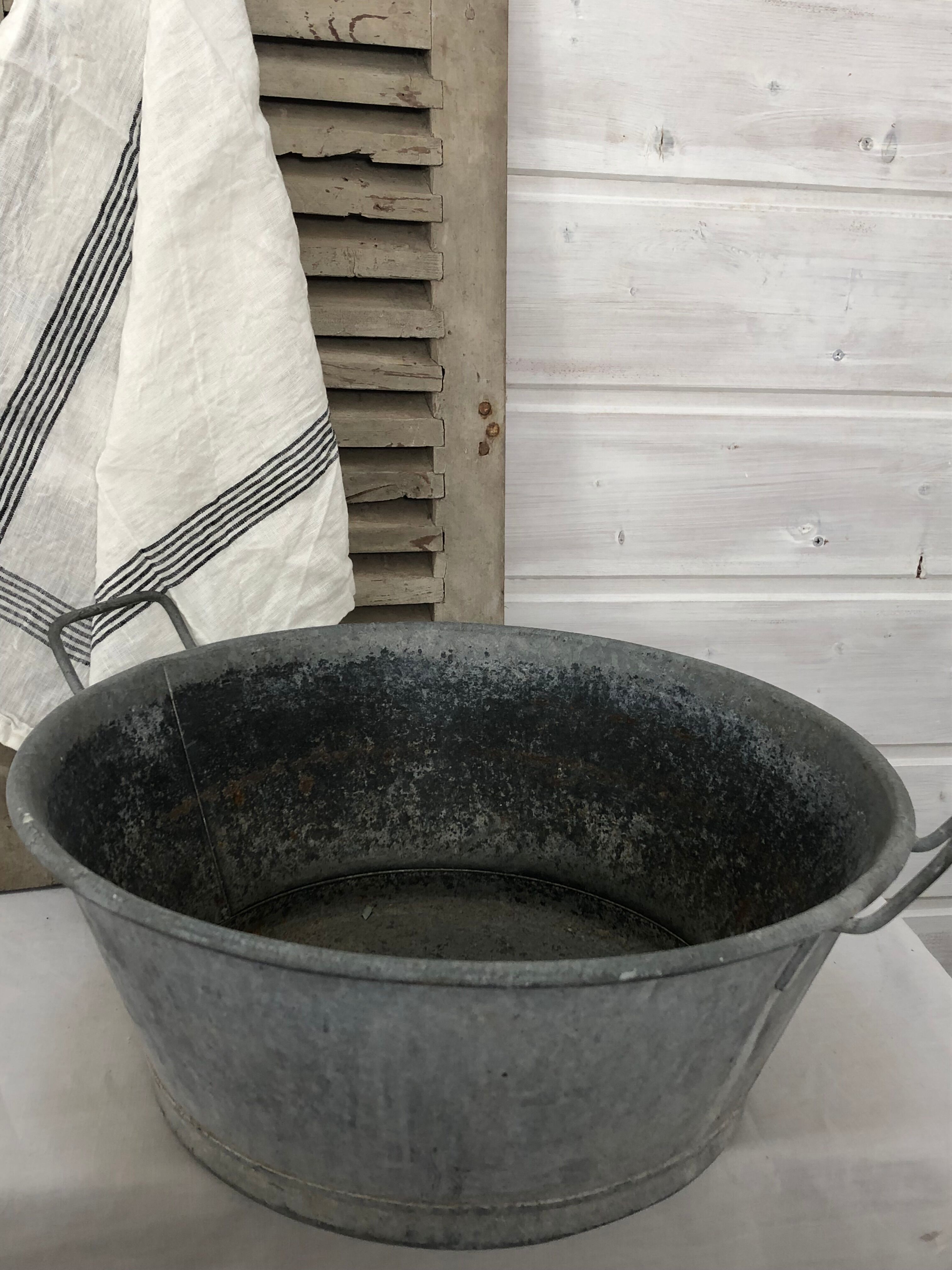 Zinc basin, kitchen or bathroom decoration