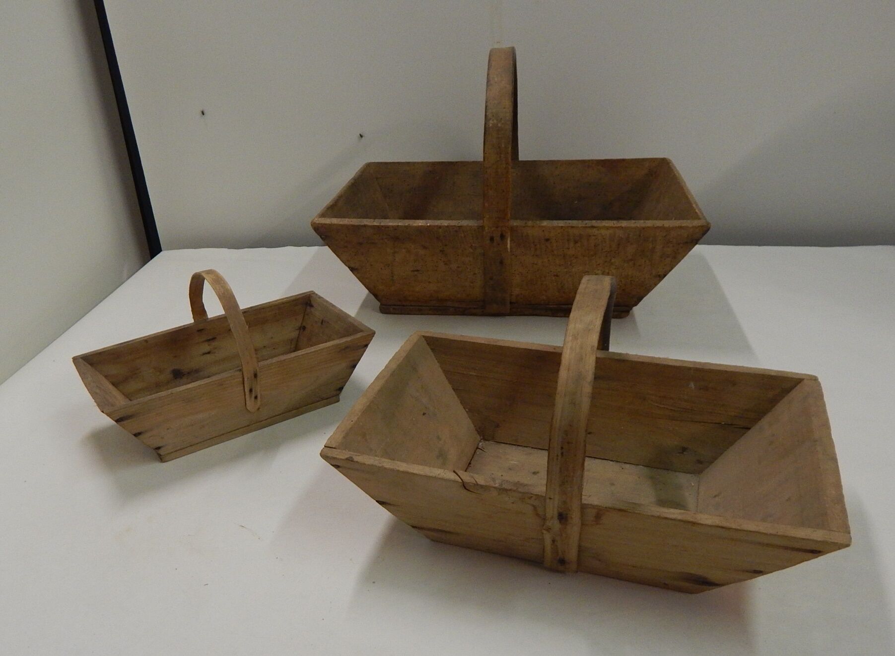 Lot of 3 gardener baskets