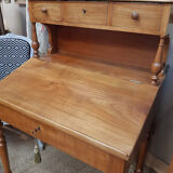 Writing desk with pediment