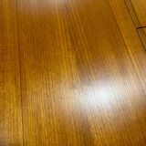 Scandinavian round table
