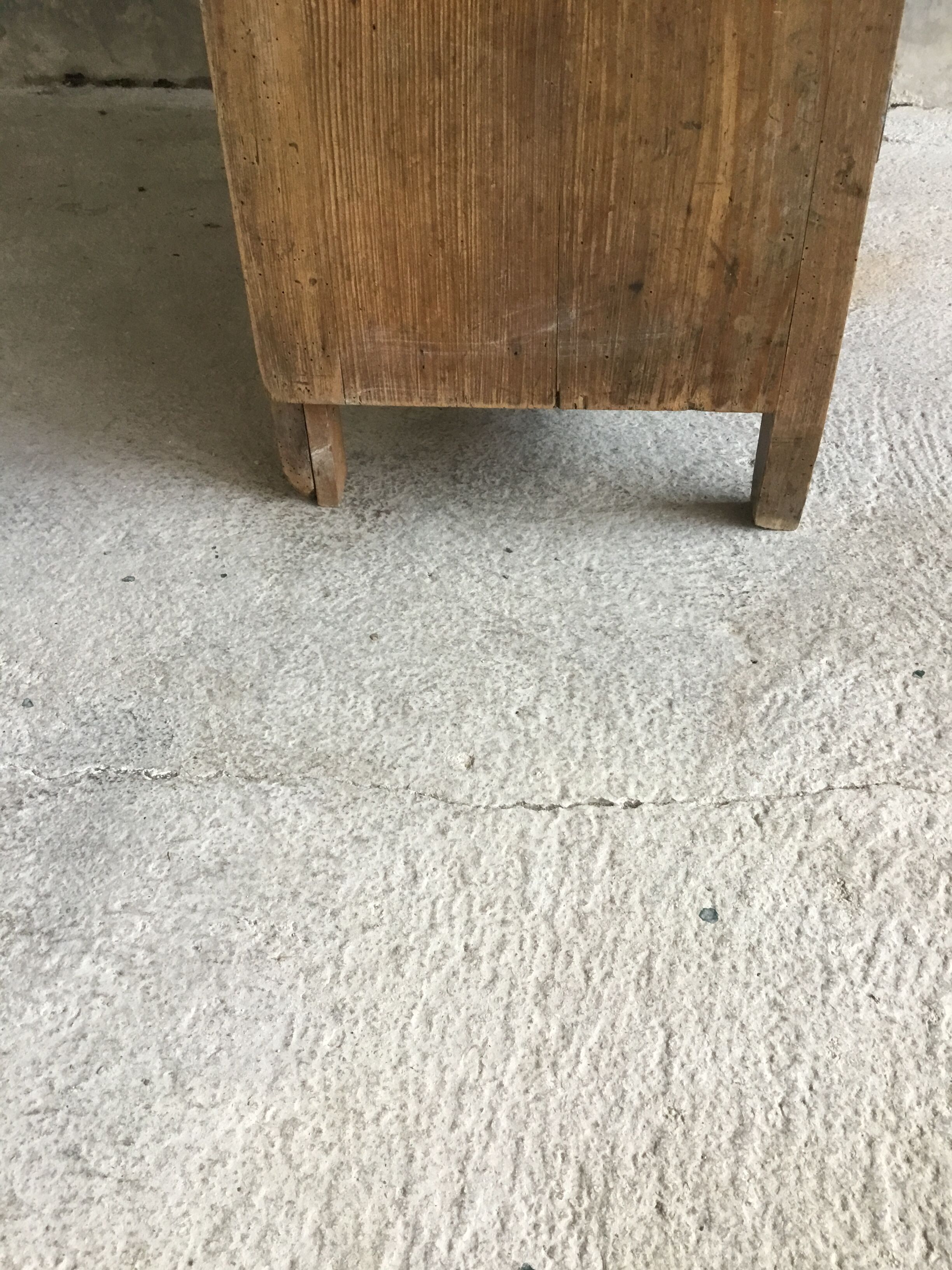 Parisian sideboard with 2 doors and 2 drawers - early twentieth