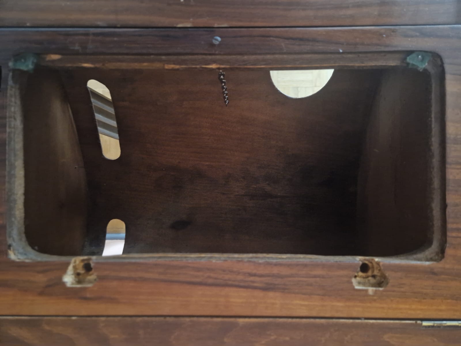 Sewing machine table