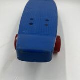 Skateboard bleu