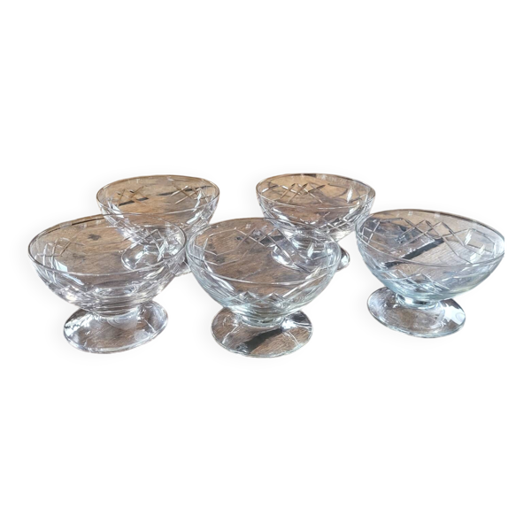 5 coupes à dessert en verre taillé, France années 60