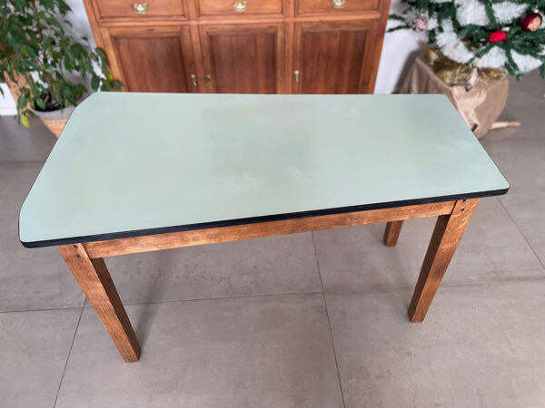 Table de cuisine Formica et bois