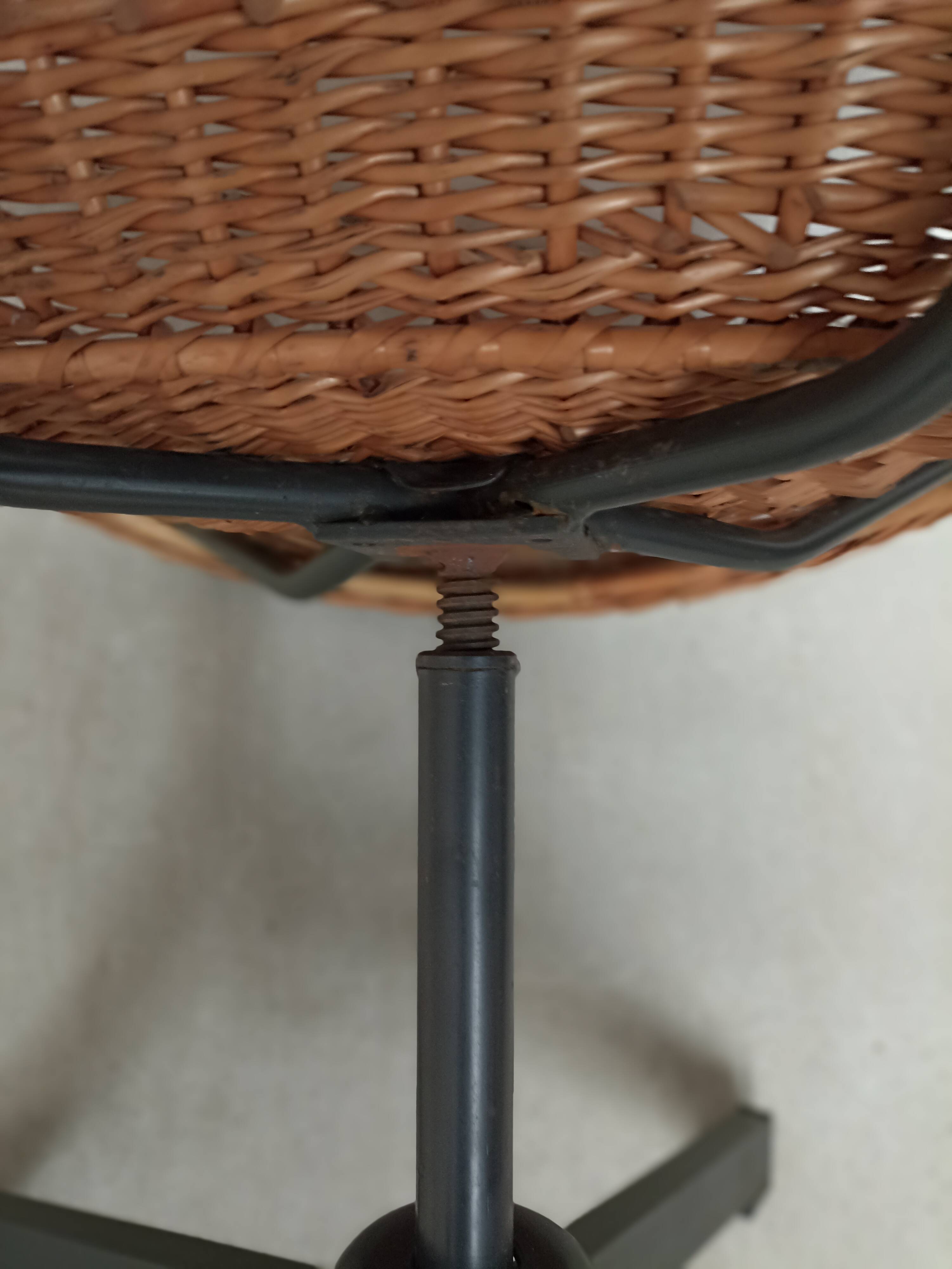 Fauteuil corbeille osier