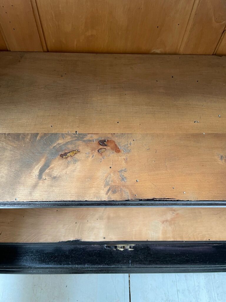 Napoleon 3 walnut window glass cabinet