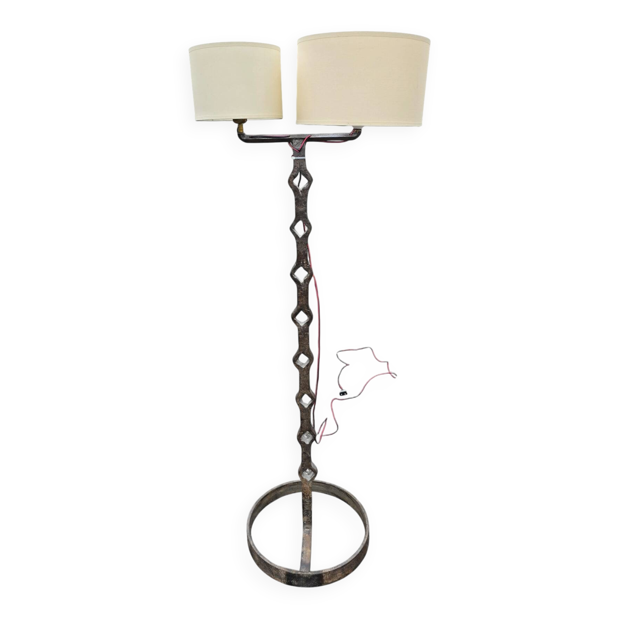 Brutalist chain floor lamp from the 70s