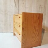 Pine chest of drawers