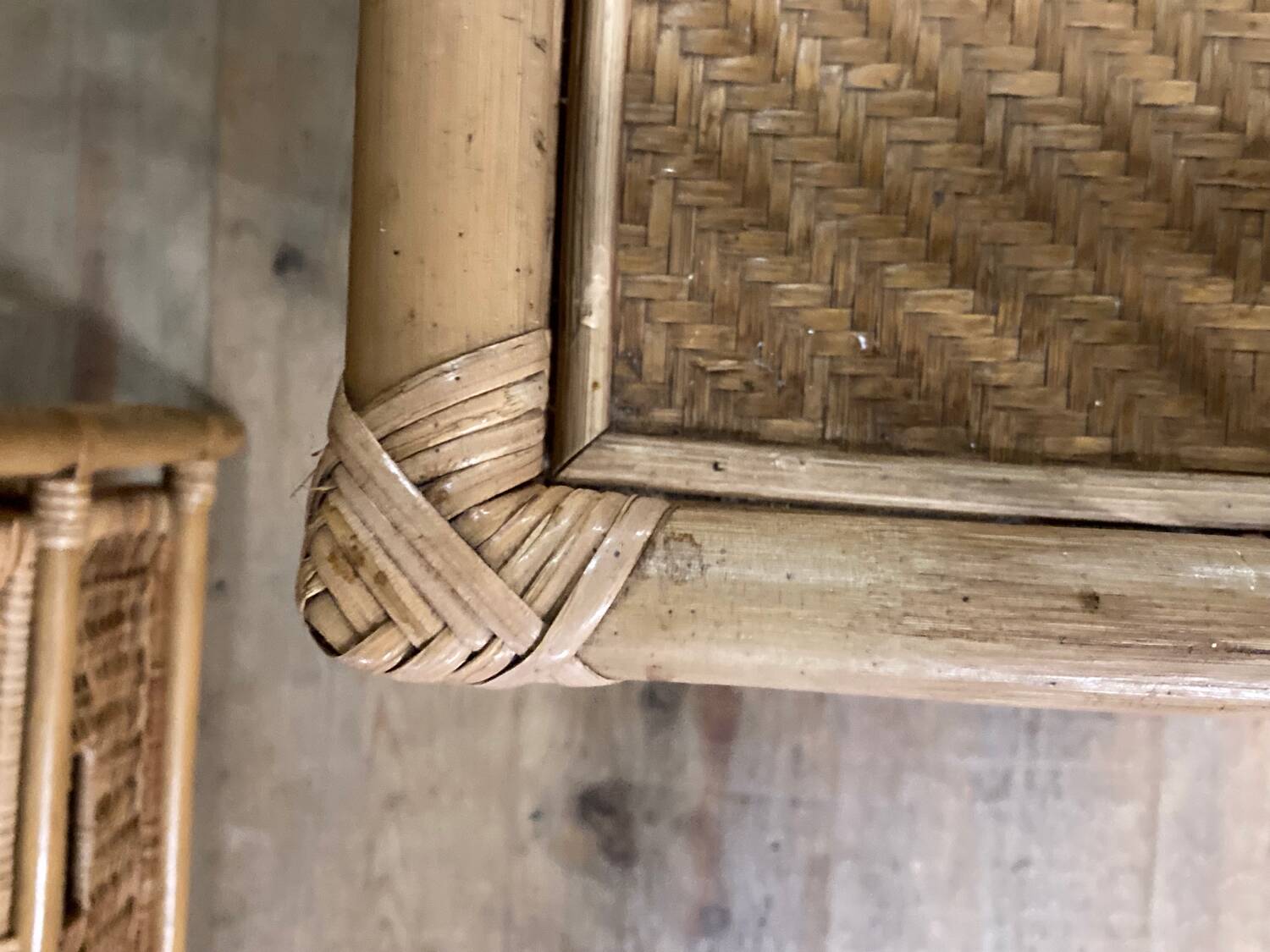 Meuble en rotin vintage