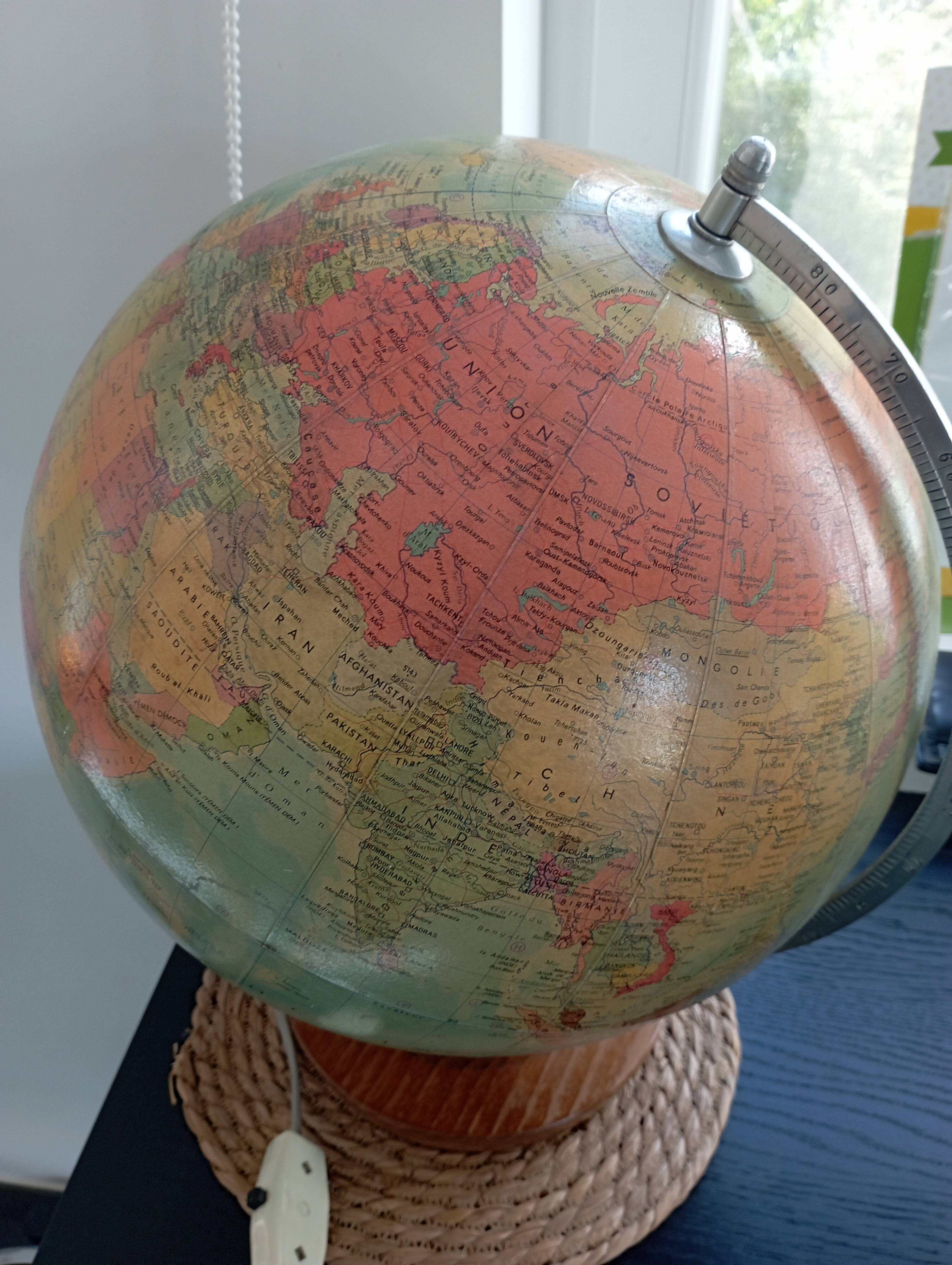 globe earth