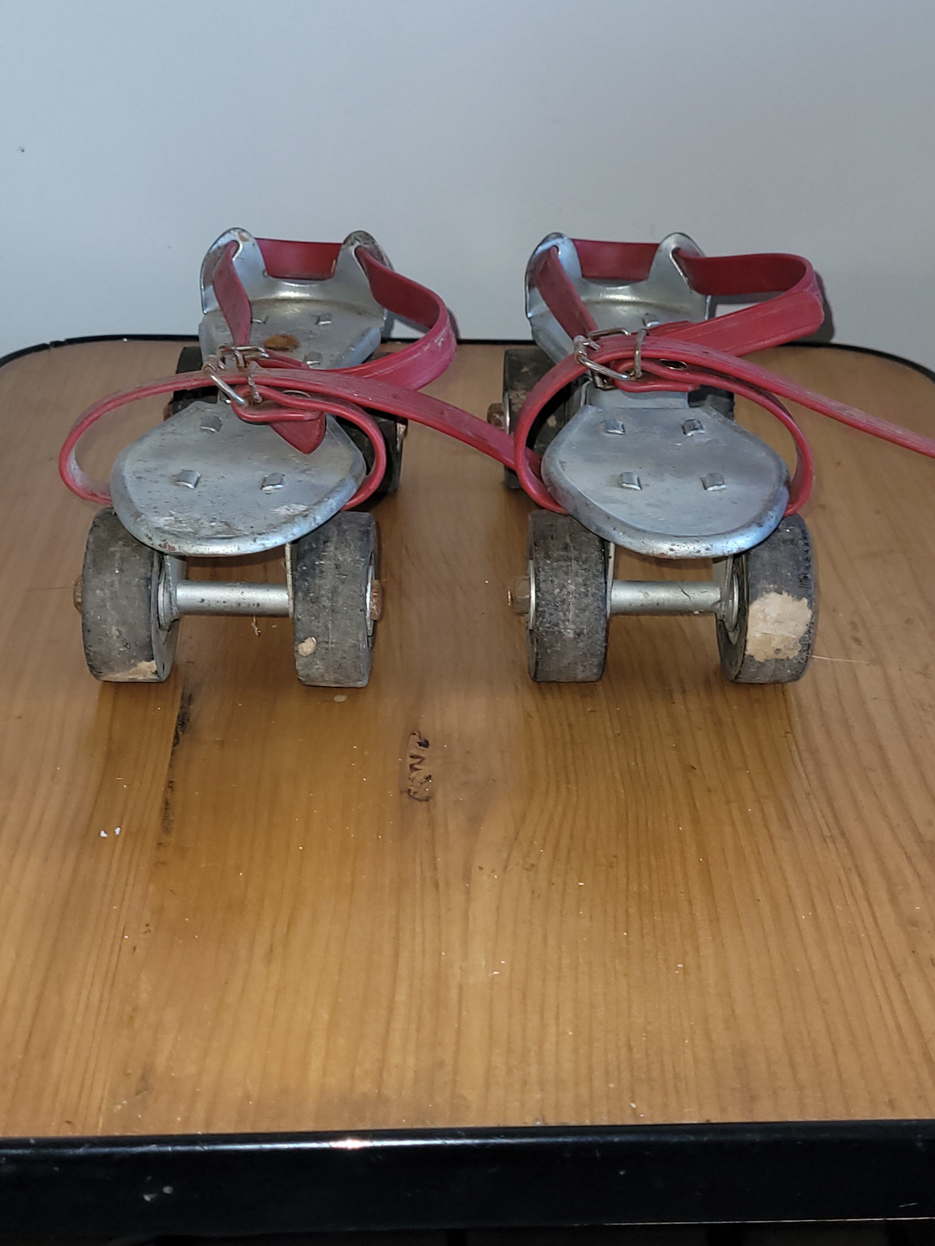 Roller skates - vintage