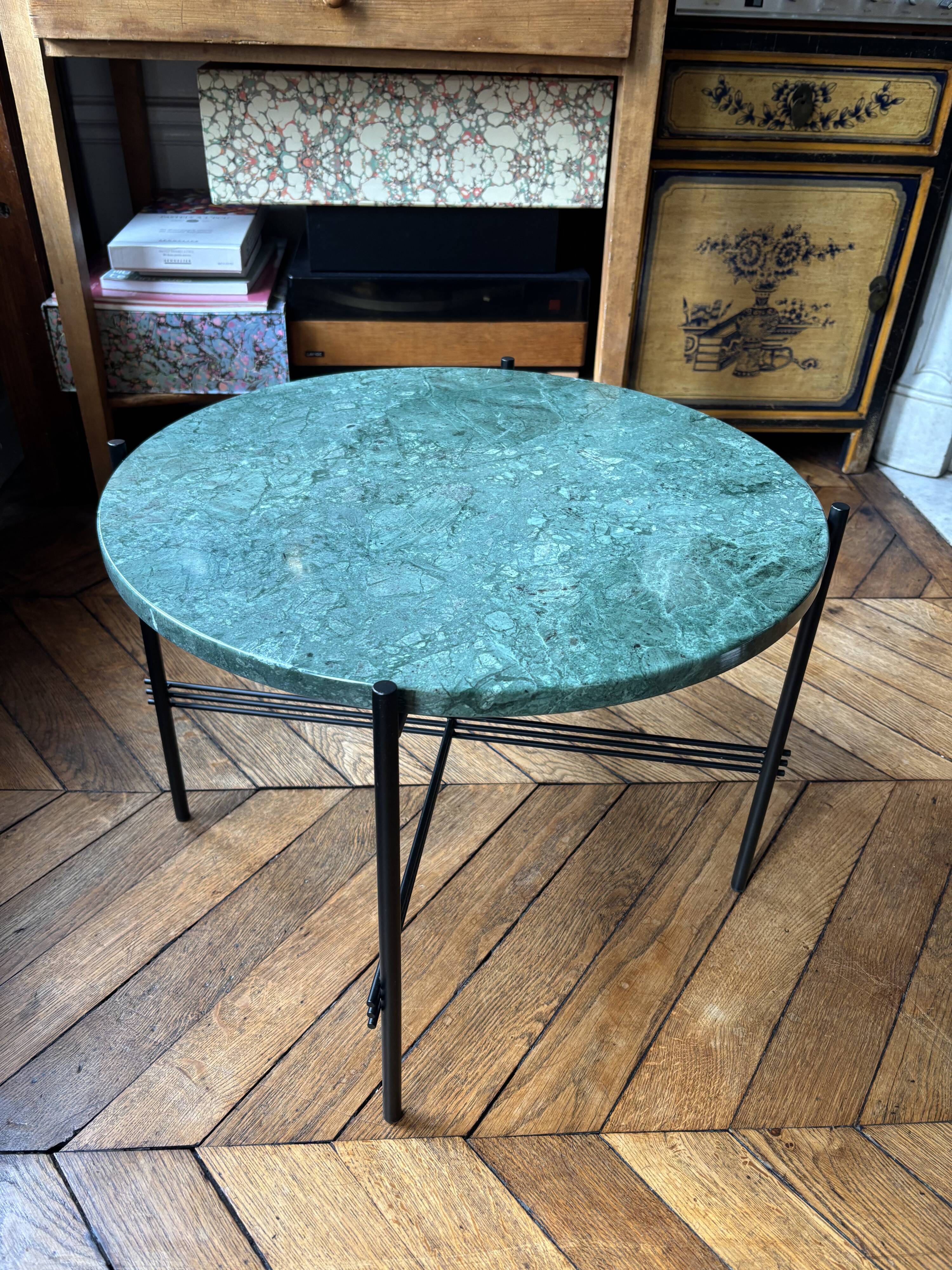 GUBI coffee table in green marble - TS Ø55