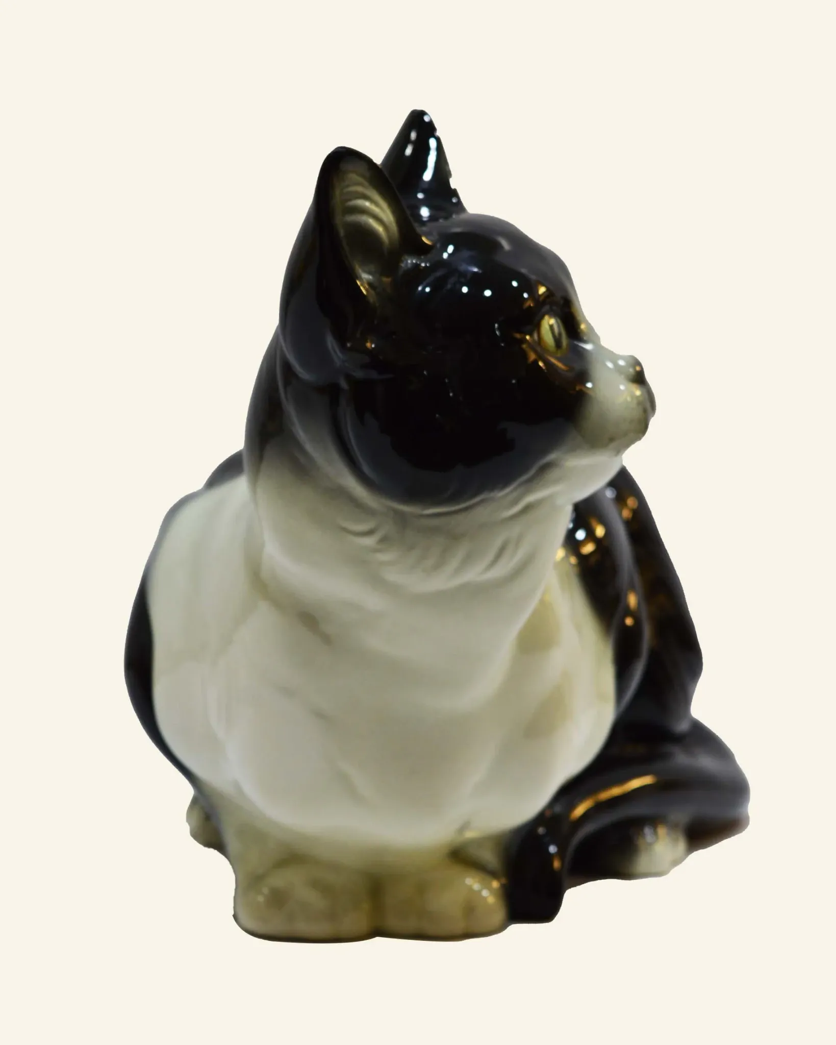 Black and white ceramic cat from Manises, 1960s