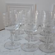 Set of 9 crystal wine glasses engraved early twentieth century