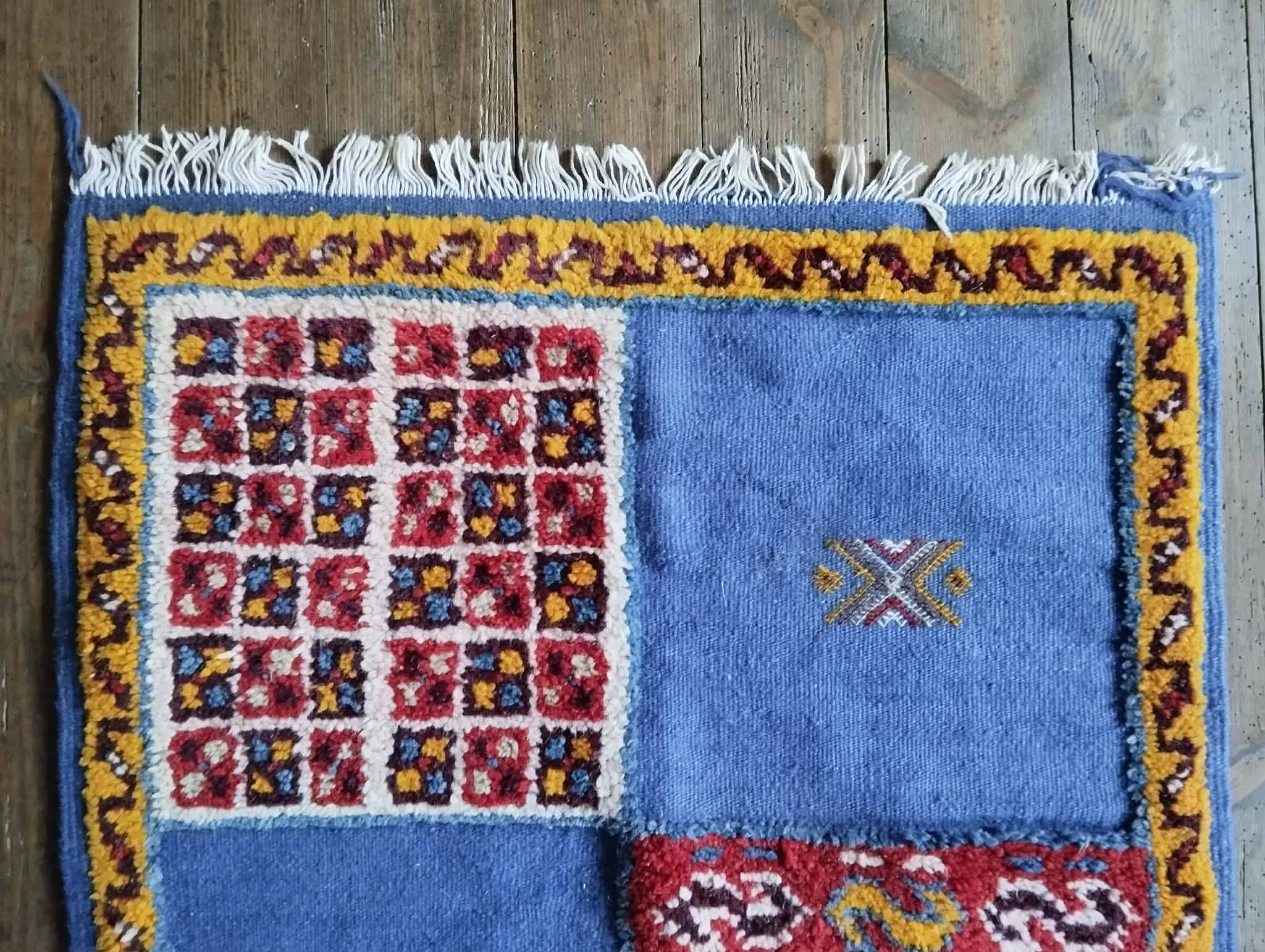 Handmade Berber Kilim Taznakht 108x70cm