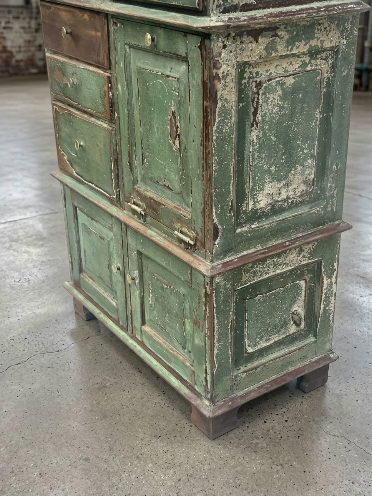 Rare antique dental cabinet The Cabinet Company no. 53 in mahogany.