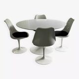 vintage Saarinen Knoll 4x chairs and table Tulip set