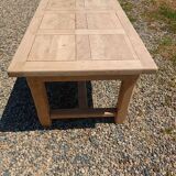 Farm table