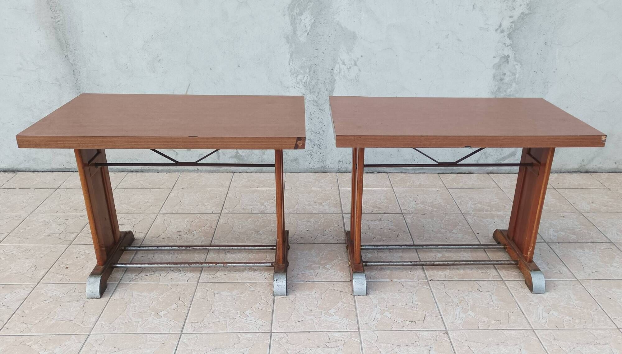 Paire de tables bistrot