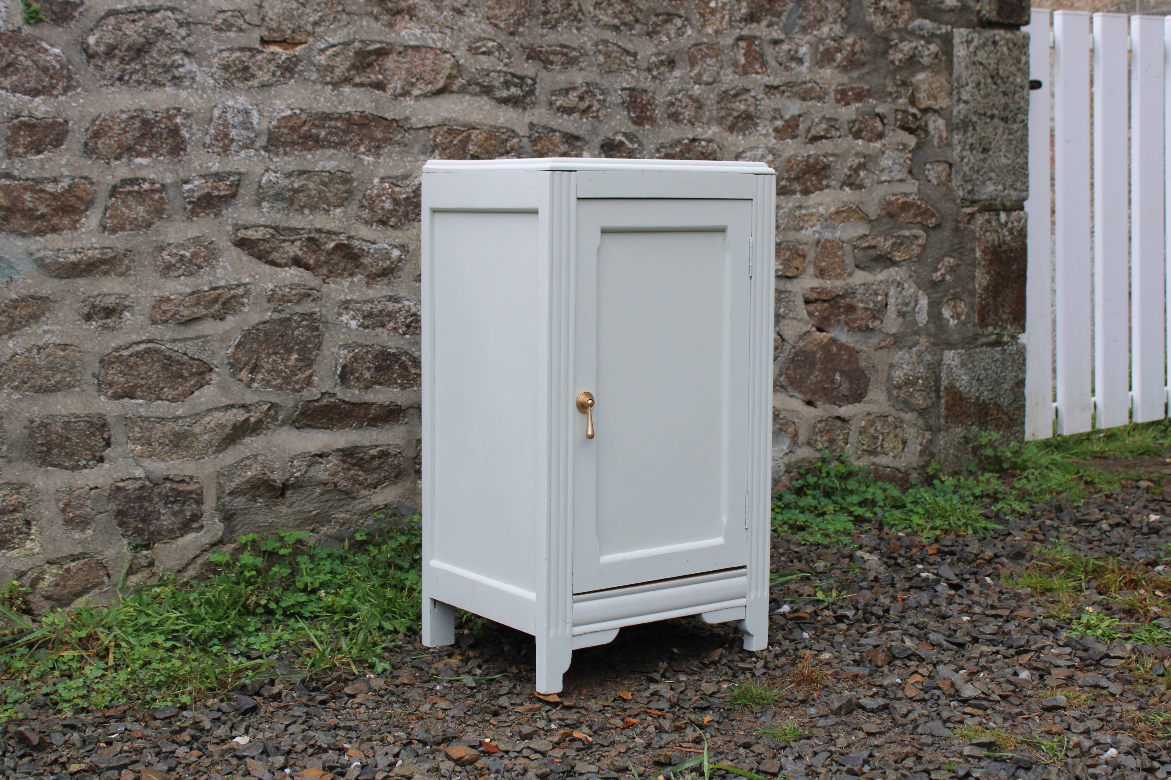 Small buffet or vintage jam maker