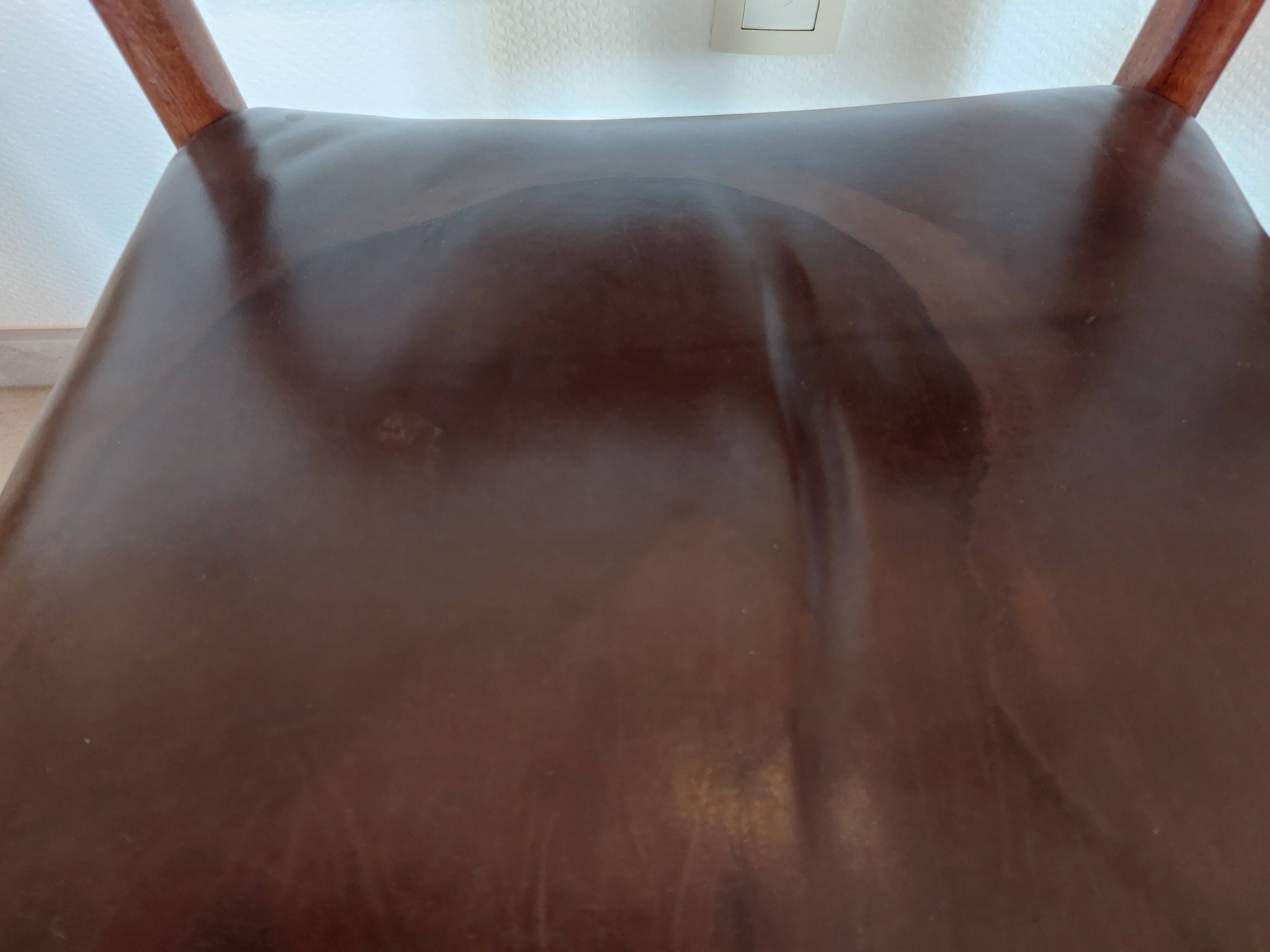 2 Fristho Franeker chairs, Scandinavian, teak and leather.