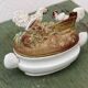 Bonbonnière en porcelaine, combat de coqs