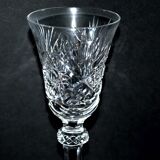 Cristallerie Lorraine, Series of 6 diamond cut crystal stemmed glasses 14.5cm