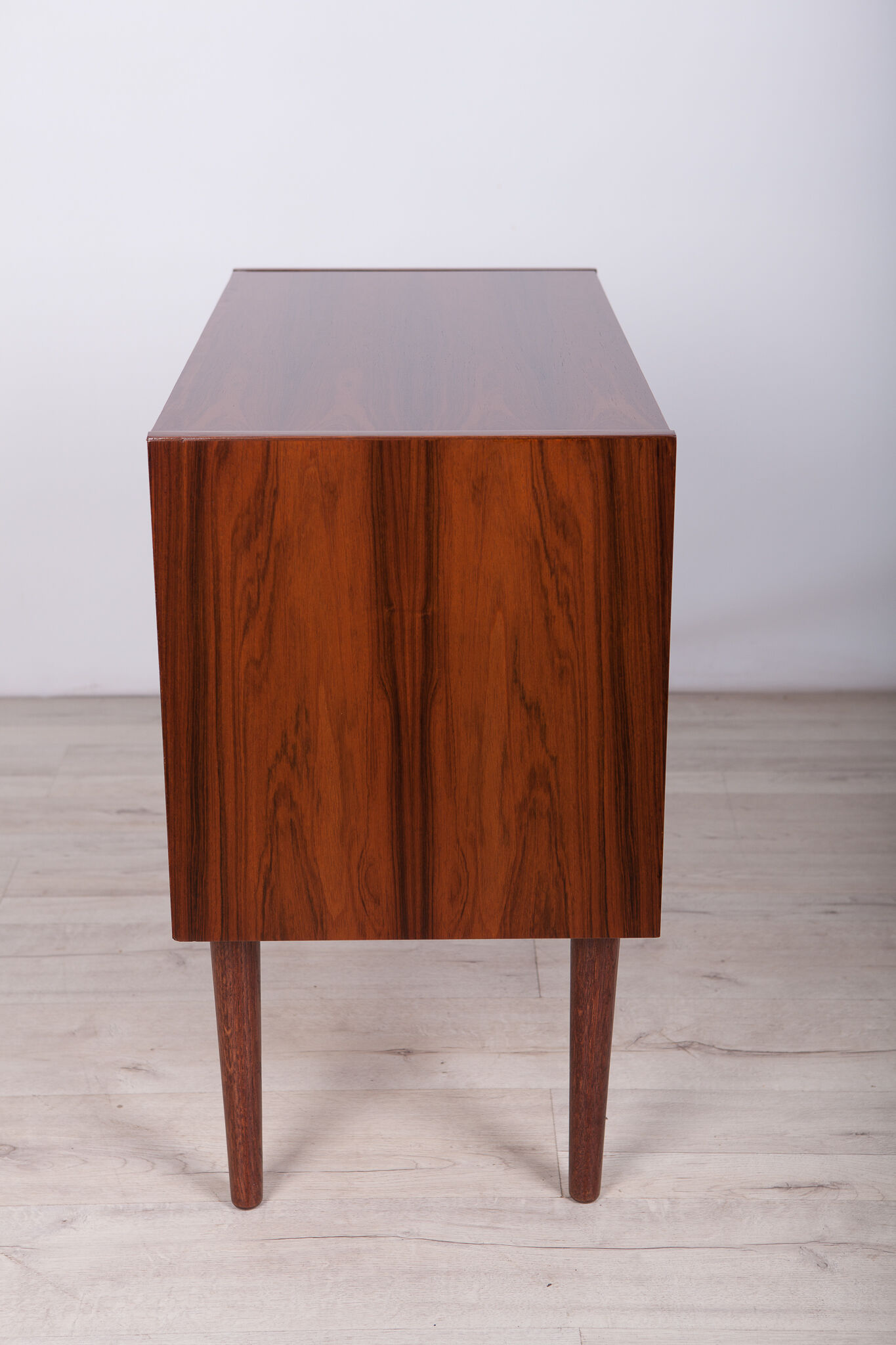 Commode danoise en palissandre du milieu du siècle, années 1960