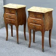 Paire de table de chevet style Louis XV