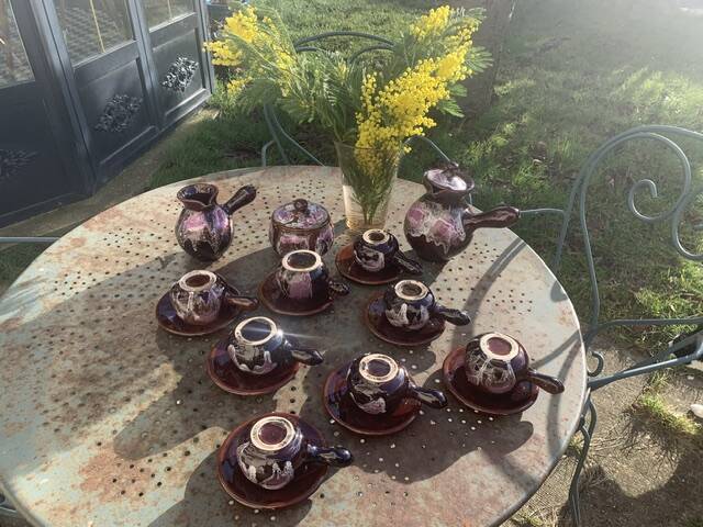 Coffee or tea service in enameled ceramic by Marius Giuge, artisan potter in Vallauris,