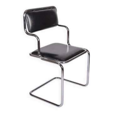 Tubular chair by Ladislav Vrátník