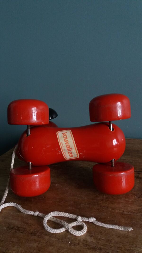 Jouet ancien chien à tirer, Kouvalias, Grèce