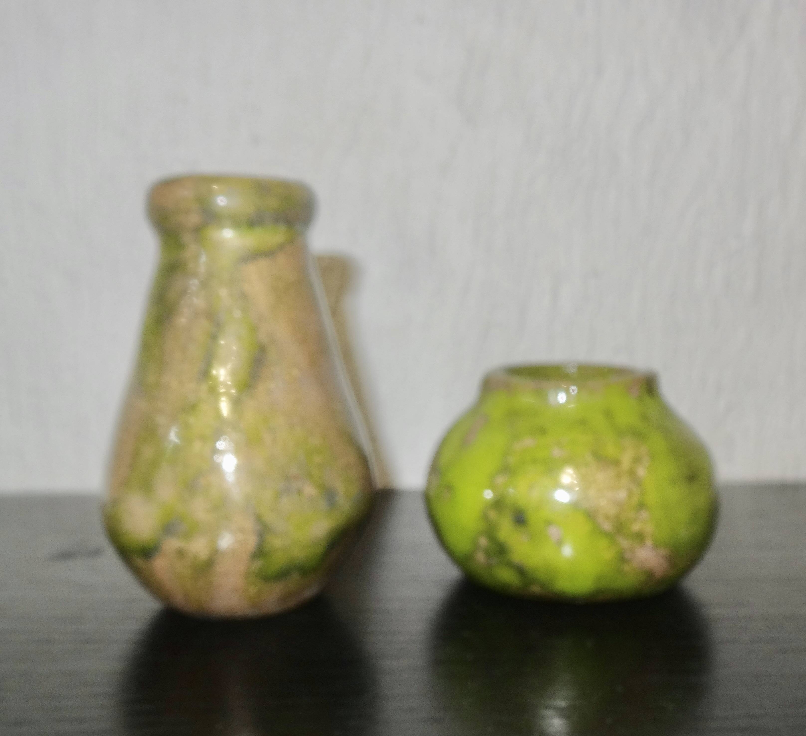 Small glaze ceramic vases