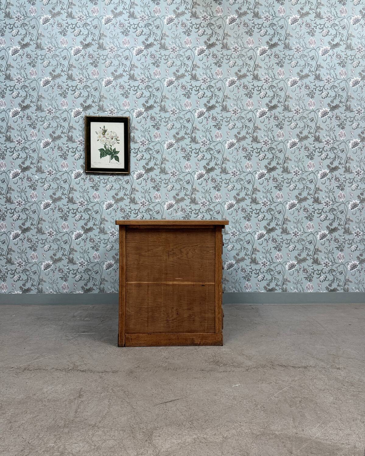 Oak half-minister's desk (renovated)