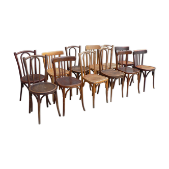Lot of 12 old bistros chairs