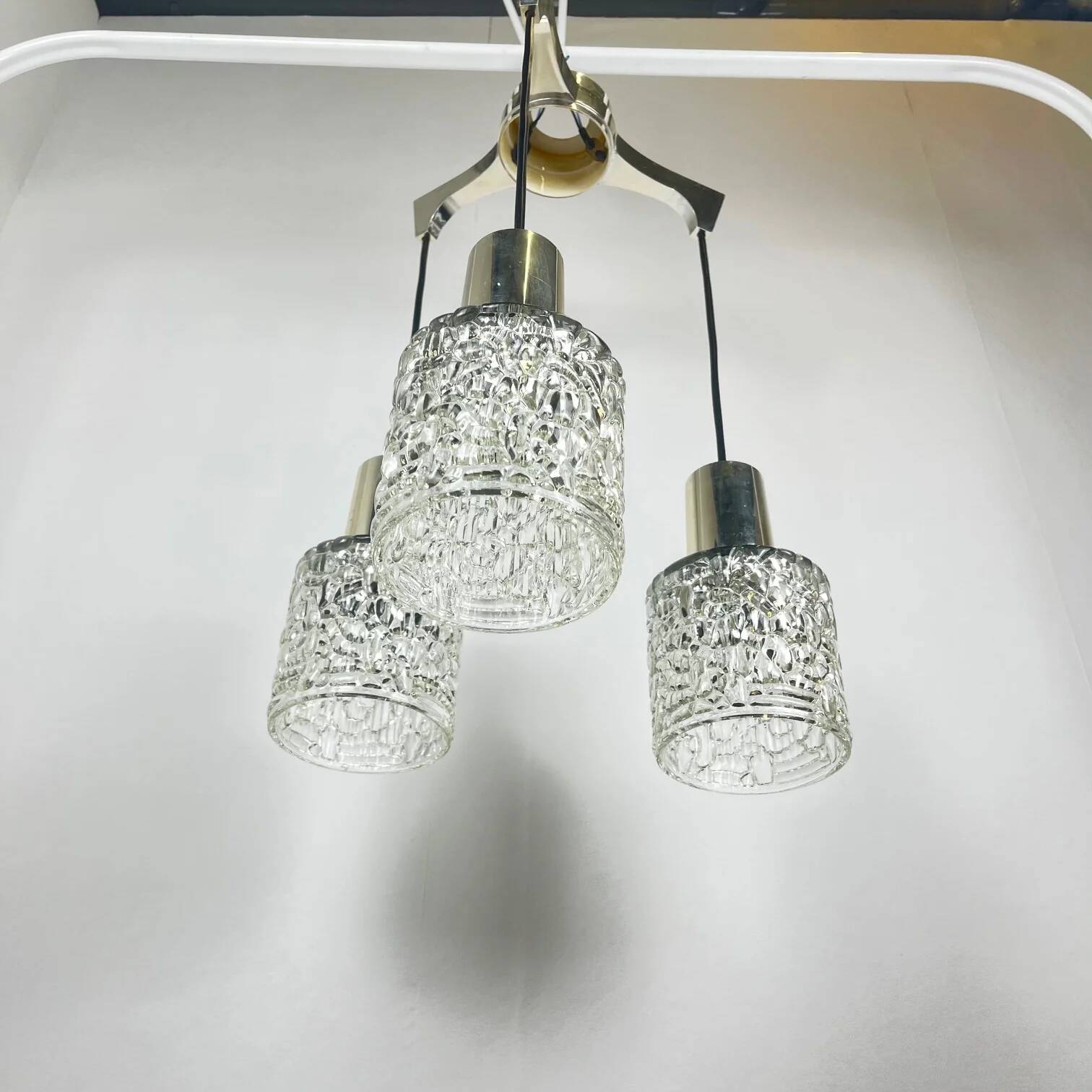 Three-light suspension cascade, glass, 1970