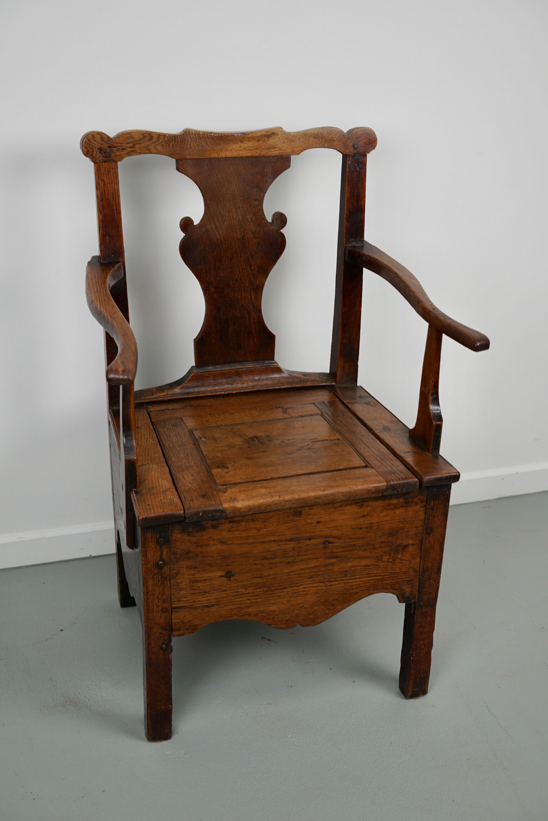Antique english oak commode chair 18th century