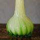 Vase en verre soufflé de Murano en forme de fleur jaune