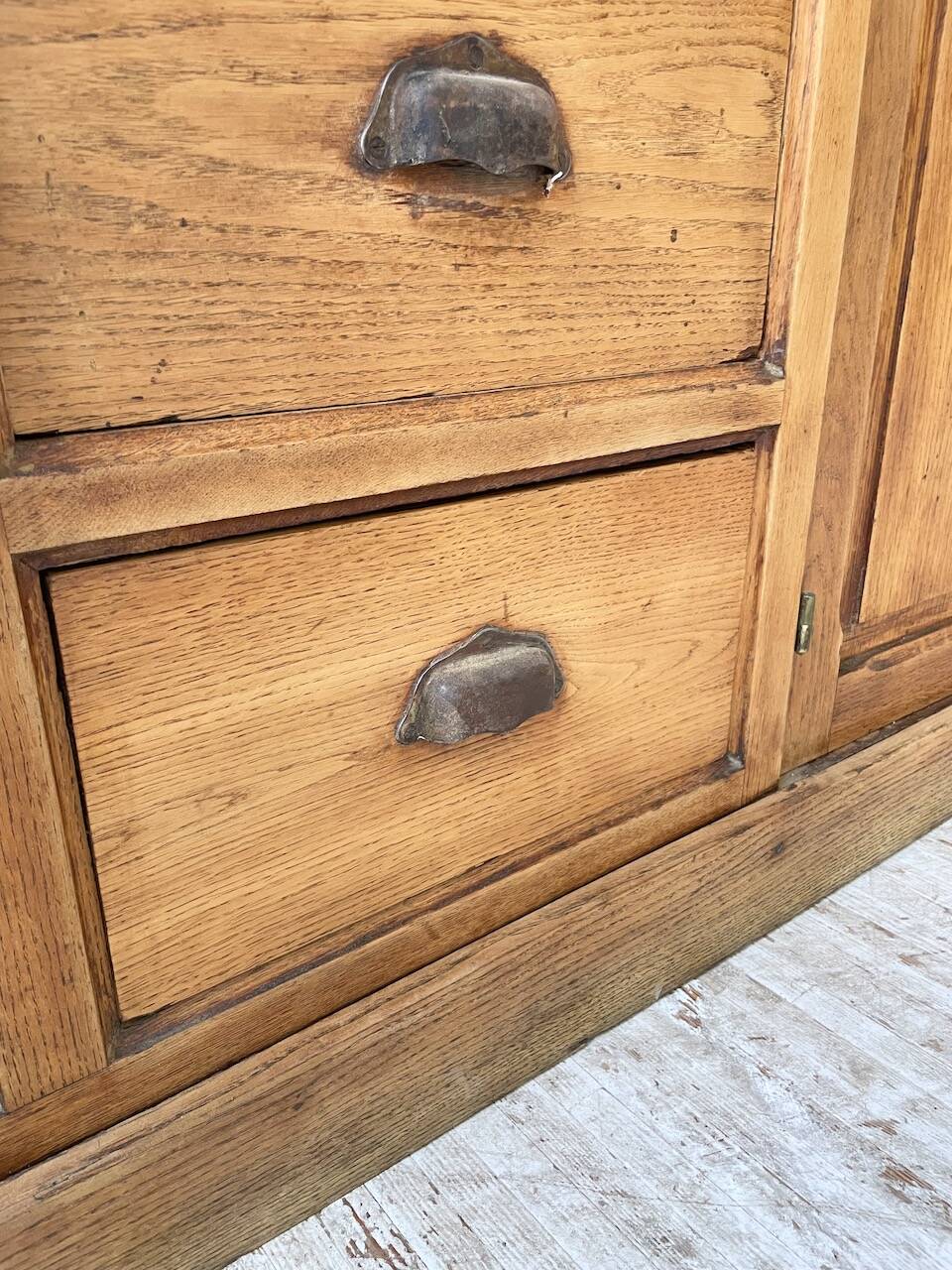 XXL solid oak counter sideboard
