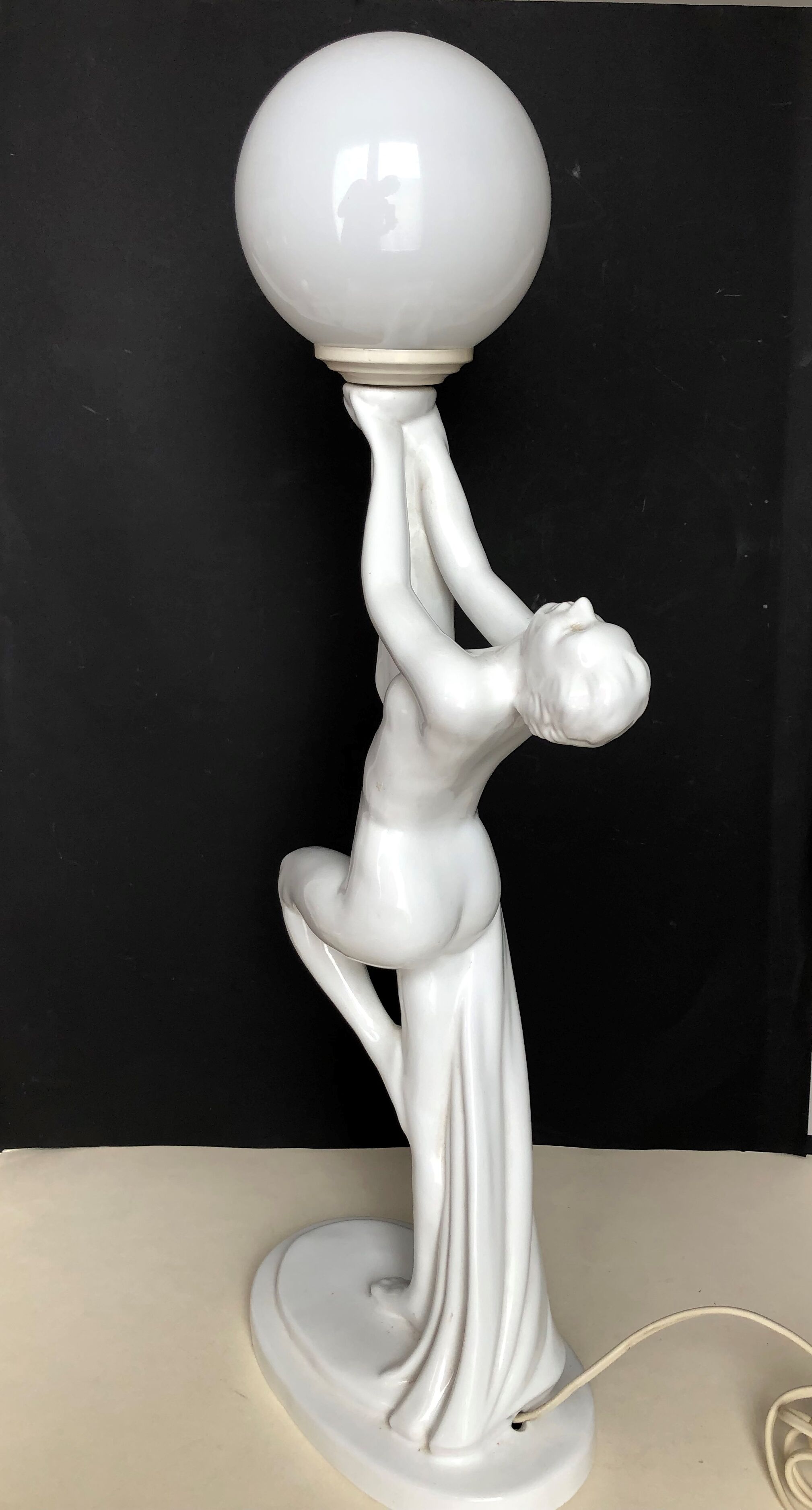 Art deco earthenware lamp