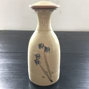 Carafe en grès décor floral