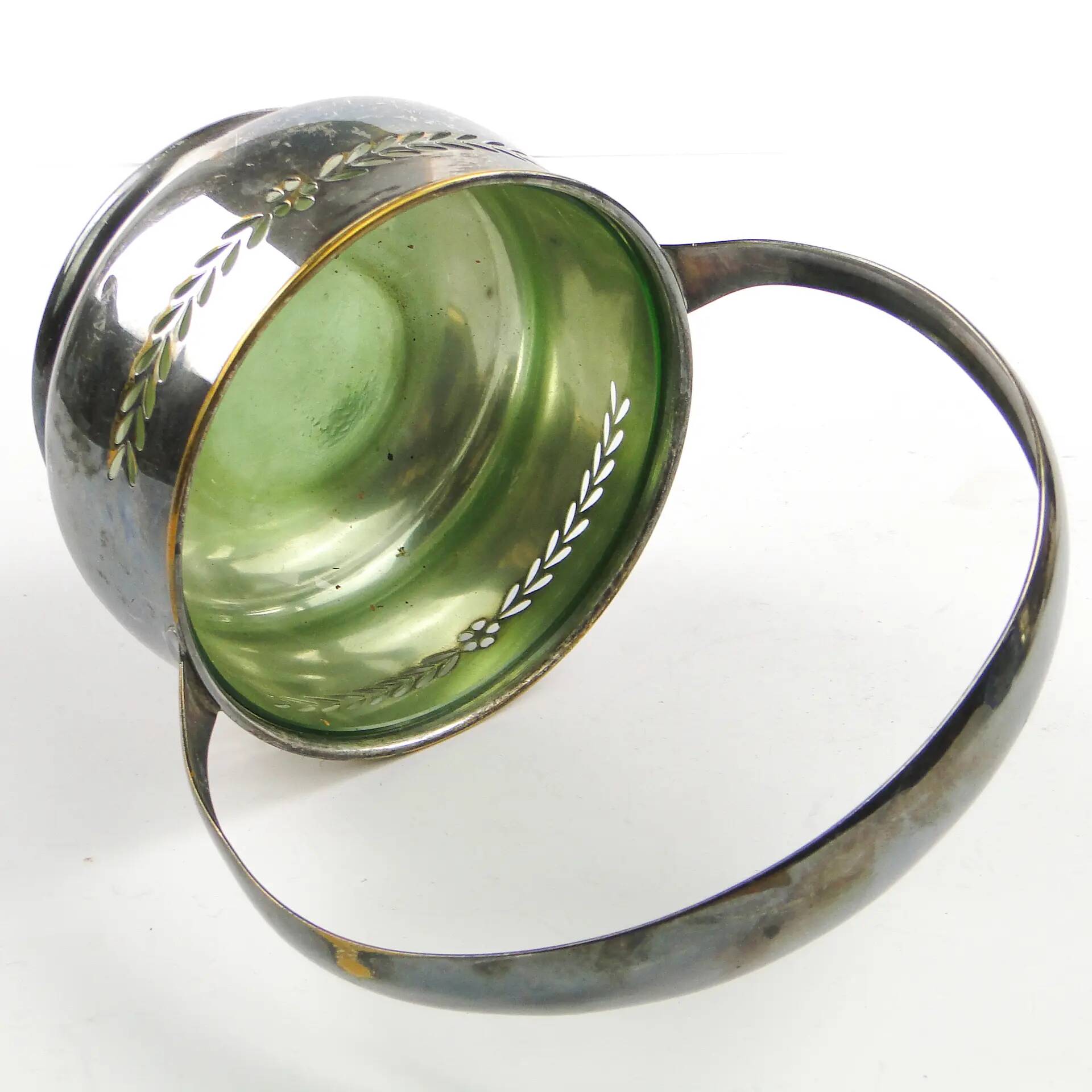 Sucrier Art Nouveau, en laiton plaqué argent, Hongrie, années 1930