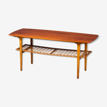 Coffee table in teak and oak with wicker shelf, Danish design, 1960s