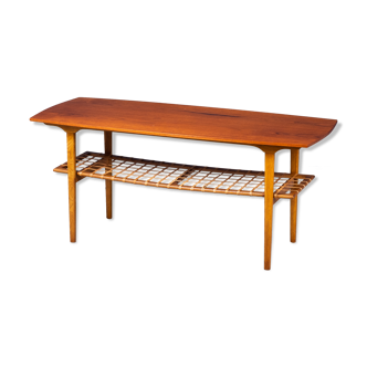 Table basse en teck et chêne avec étagère en osier, design danois, années 1960