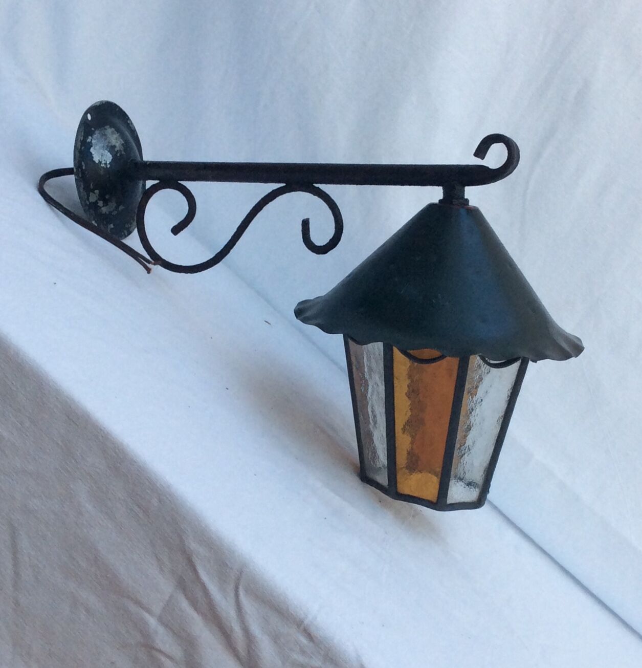 Iron exterior wall lamp