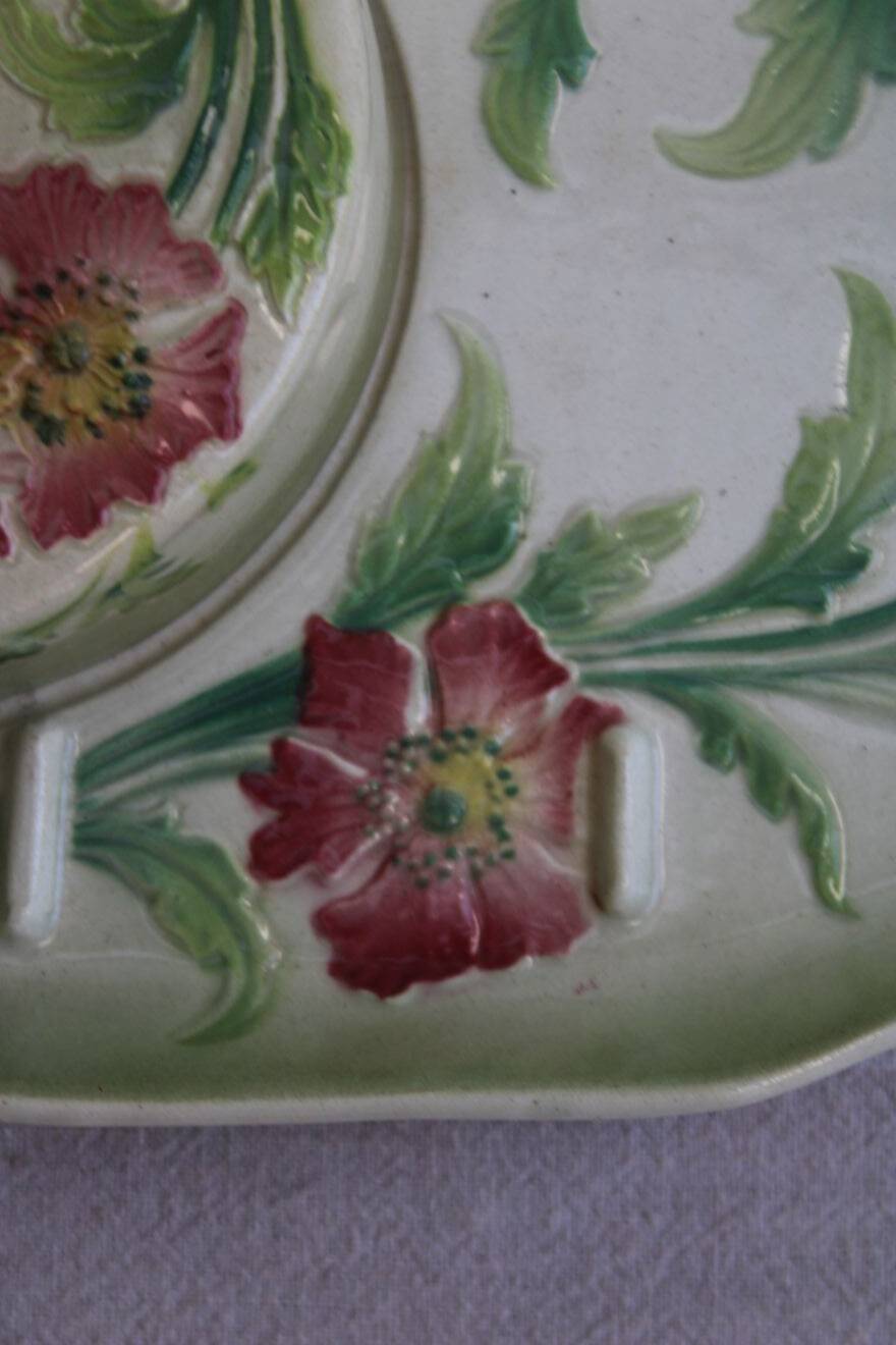 Ceramic cheese board