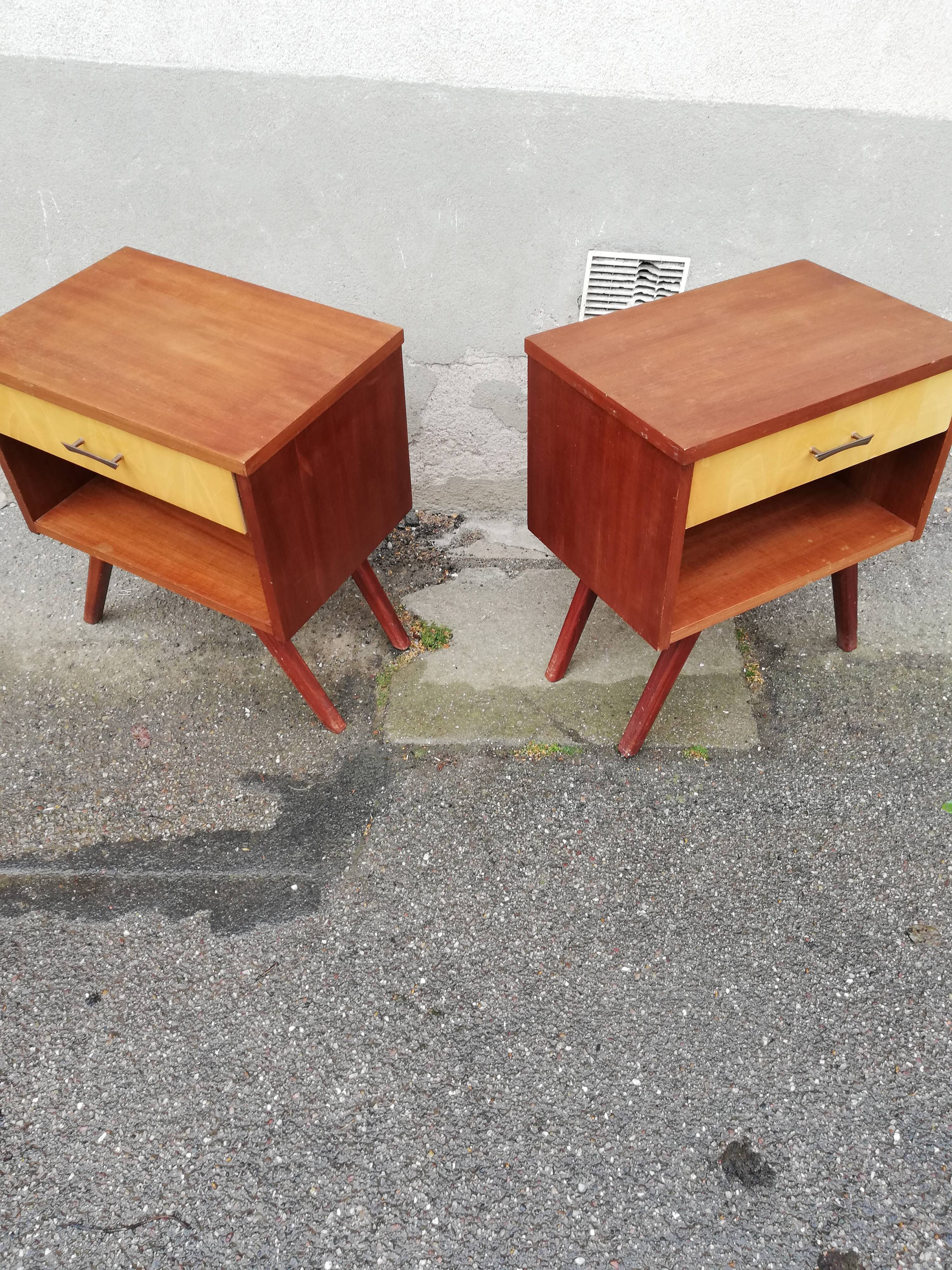 Pair of vintage bedsides 1 drawer