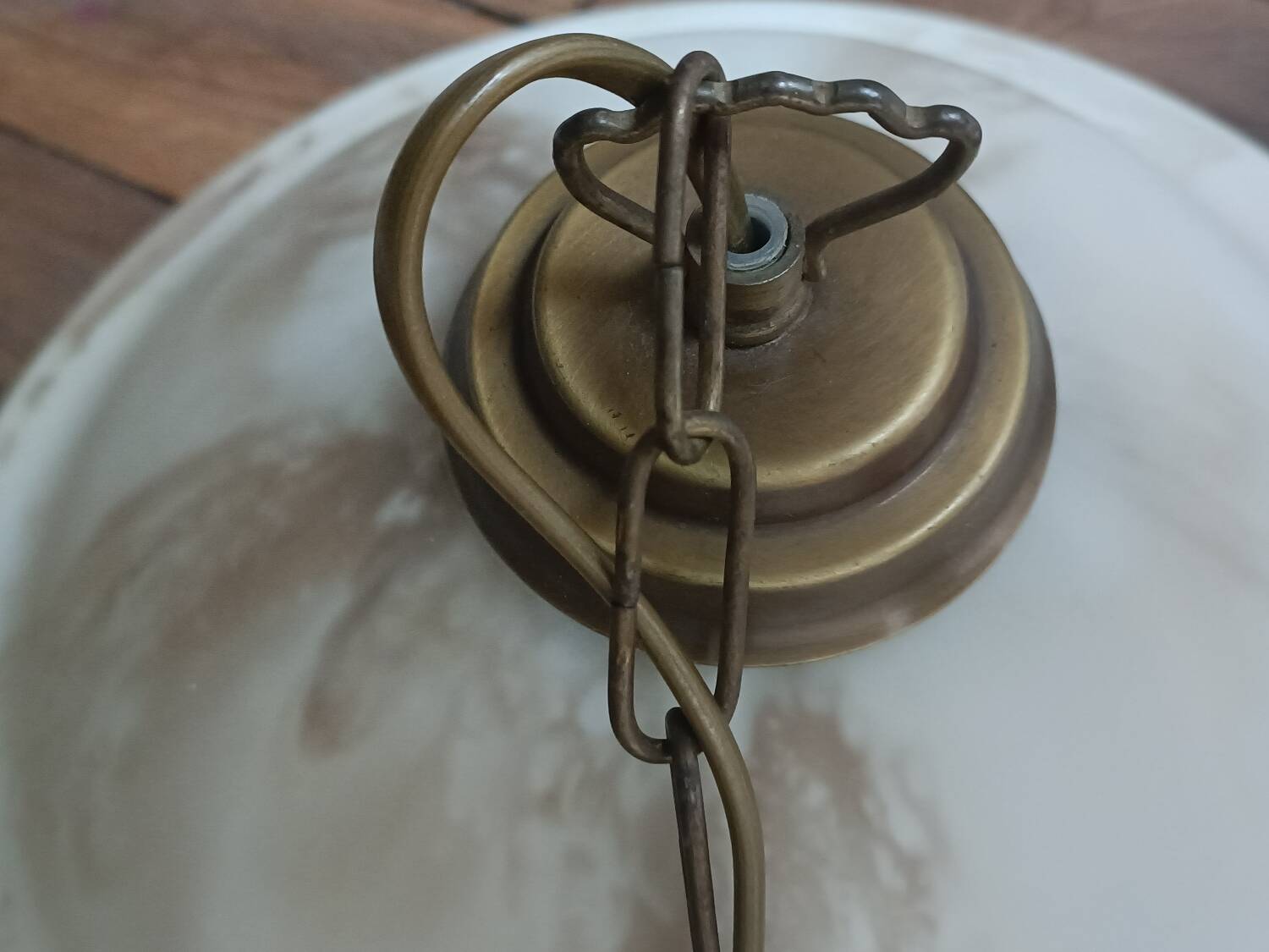 Art Deco style pendant light with marbled glass